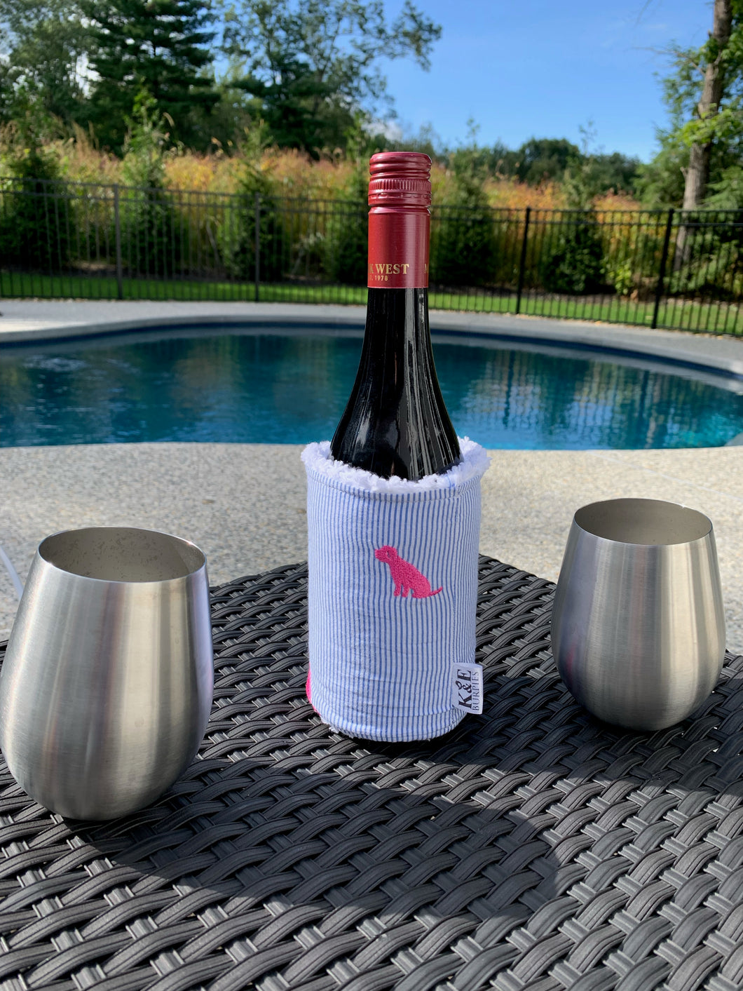 Wine Sleeve, pups