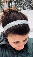 Non slip headband green quatrefoil